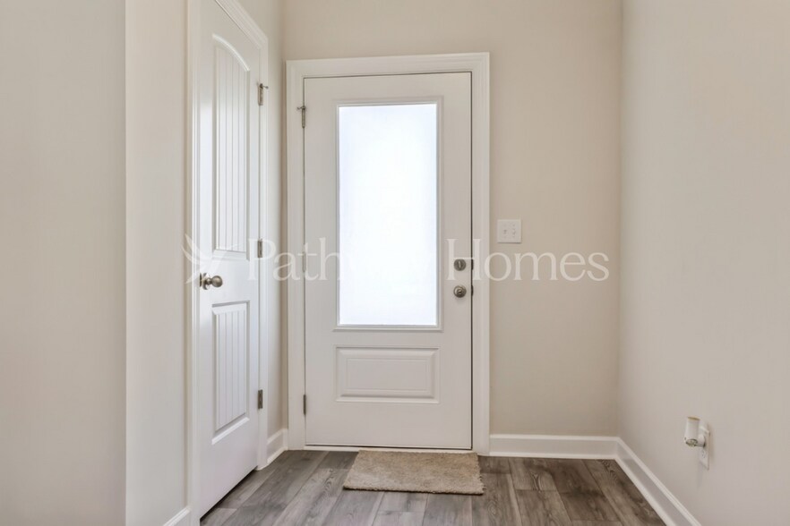 Building Photo - 2313 Nabali Wy