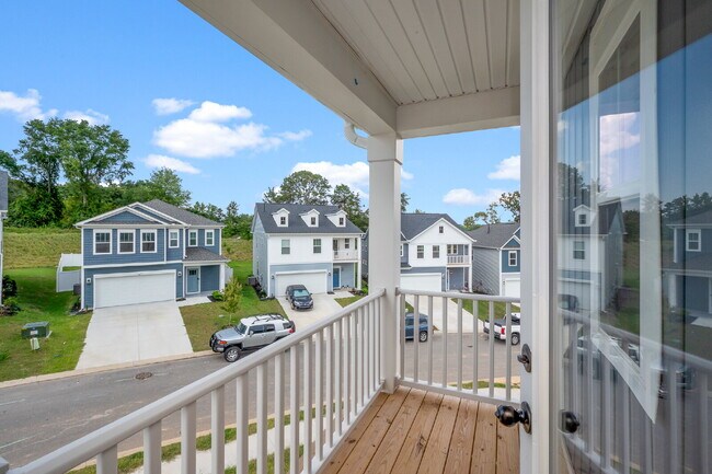 Building Photo - Stylish 3BR/2.5BA Craftsman Home with Loft...