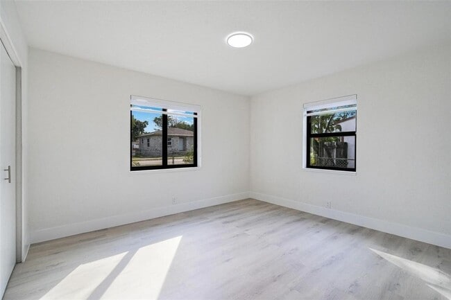 Building Photo - North 25th Avenue