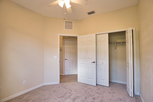Building Photo - Annual Unfurnished 3 Bed 2 Bath Single Family Home in Stoneybrook of Venice!