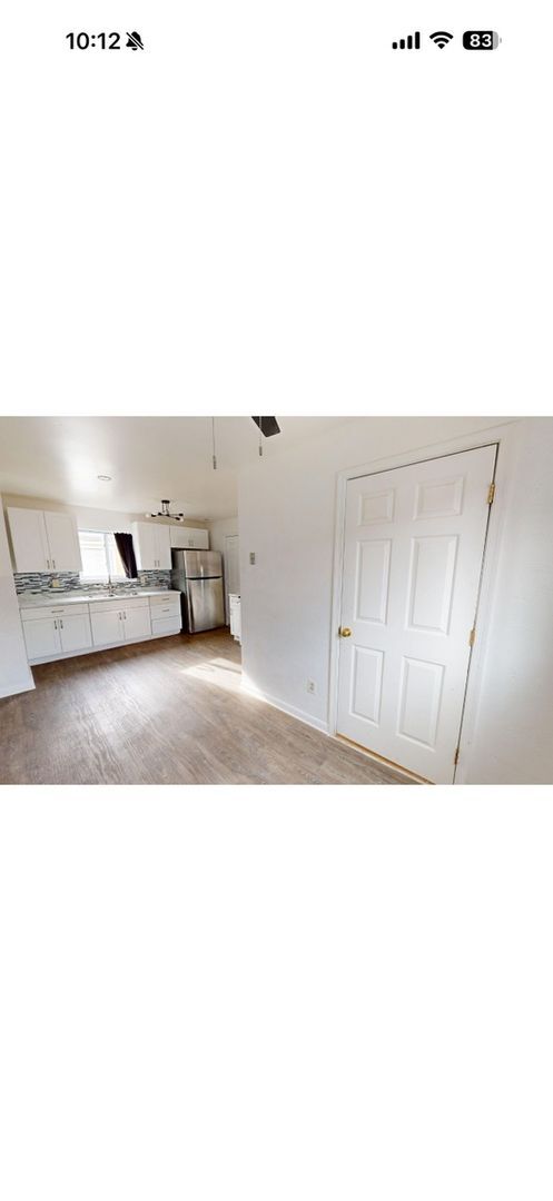 Building Photo - 718 Langley Ave