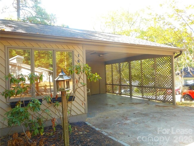 Building Photo - 16161 Tana Tea Cir