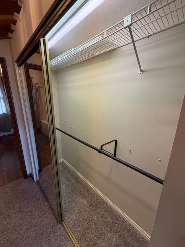 Building Photo - Beautiful Bountiful Home Near Temple & Mueller Park – Prime Location