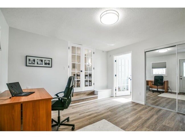 Building Photo - 1621 Larson Dr