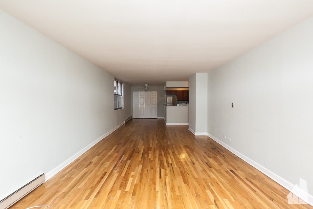 Building Photo - 1443 N Dearborn St