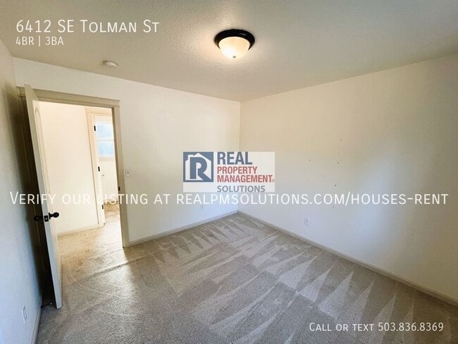 Building Photo - 6412 SE Tolman St