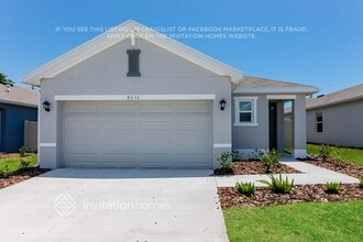 Building Photo - 8032 Majestic Palms Ct