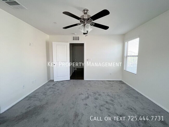 Building Photo - 2 STORY 3 BEDROOM 2.5 BATH + LOFT HOME IN ...