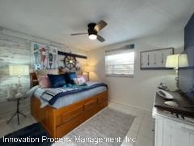 Building Photo - 2 br, 1 bath Apartment - 2 Bedroom 1 Bath ...