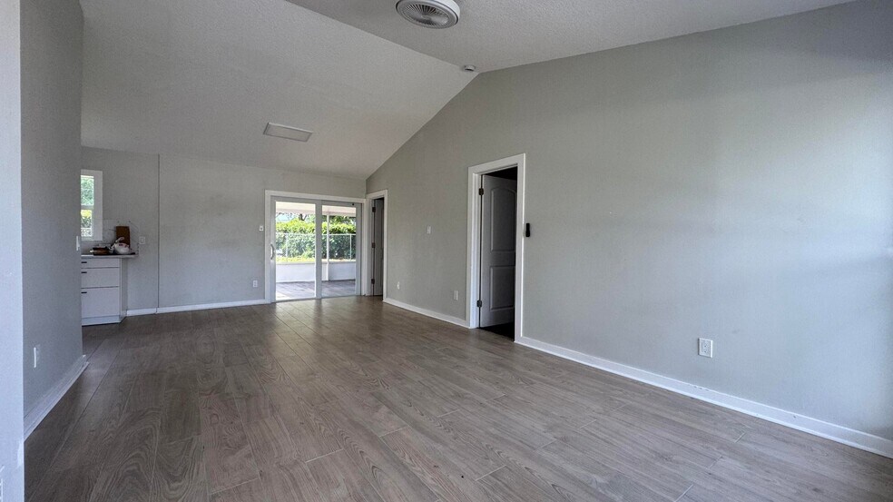 Building Photo - 8395 Garden Gate Pl
