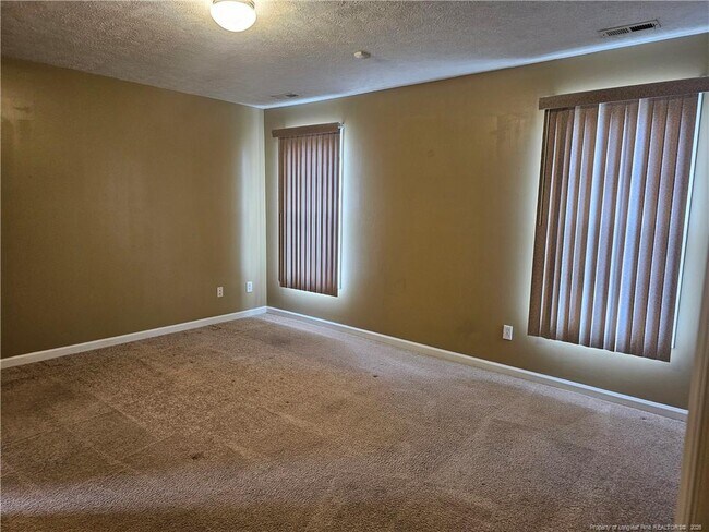 Building Photo - 118 Garfield Dr