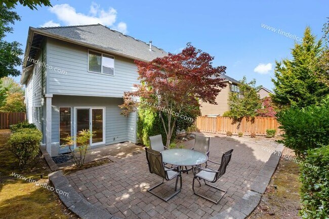 Building Photo - Spacious 3-Bedroom Home with Large Bonus Room & Loft in Bauer Highlands - Landscape Provided!