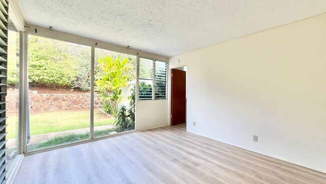 Building Photo - SPACIOUS 4 BEDROOM HOME IN DESIRABLE AIEA ...