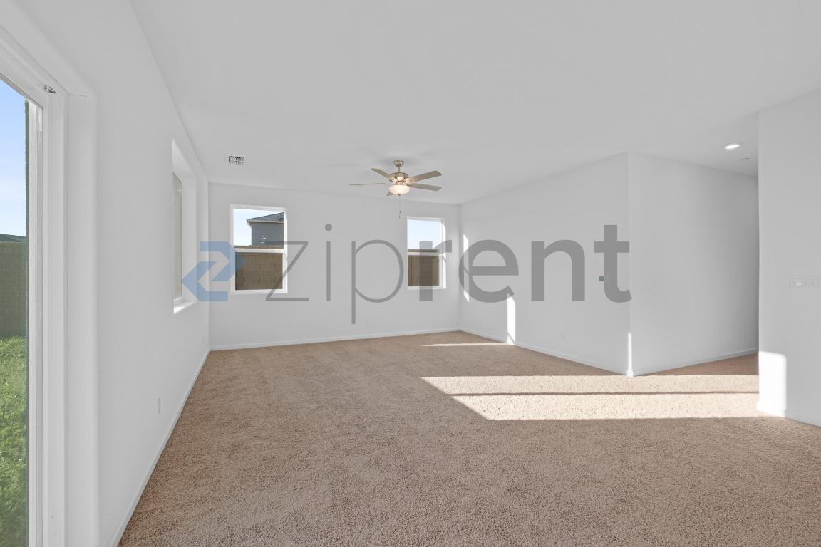 Building Photo - 10512 Santana Ln