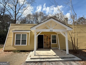 Building Photo - 180 Reed St