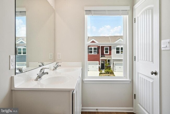 Building Photo - 1408 SUGARPLUM Ln