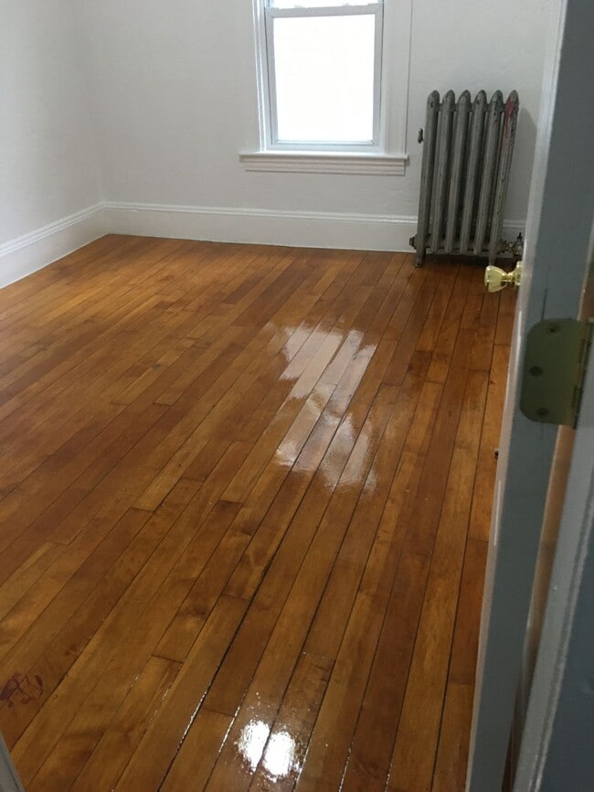 Building Photo - 92 Myrtle St