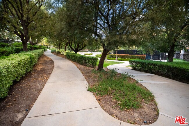 Building Photo - 24130 Tango Dr