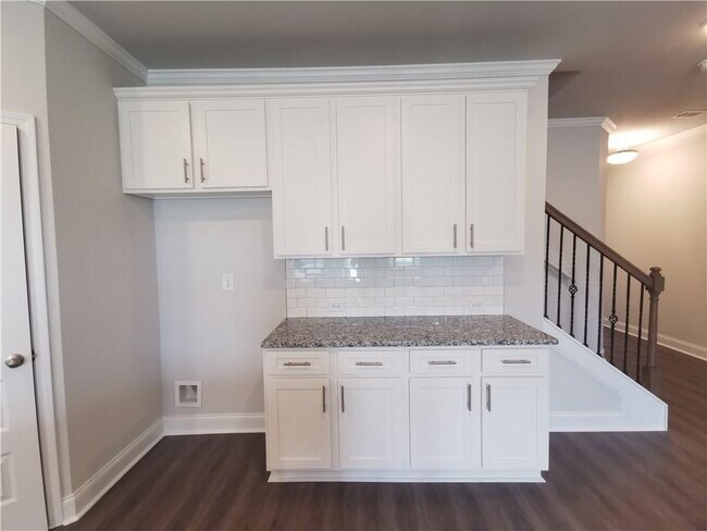 Building Photo - 3855 Brookburn Pk