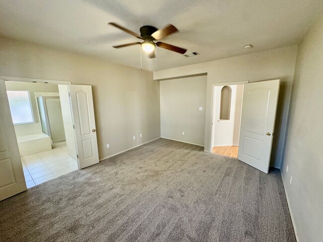 Building Photo - SW Austin: 3BD 2BA House for Rent