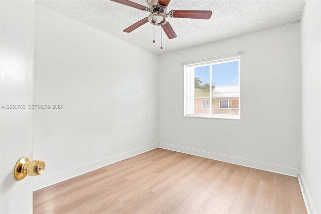Building Photo - 17561 SW 140th Ct