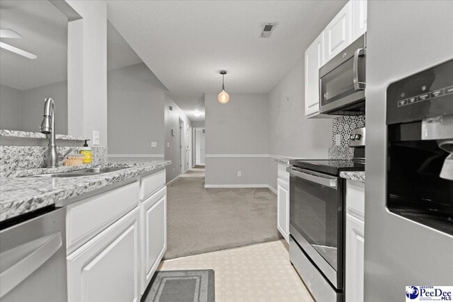 Building Photo - 529 3rd Loop Rd