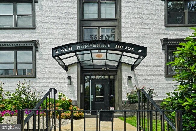 Building Photo - 3540 Rock Creek Church Rd NW