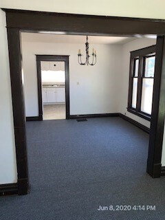 Building Photo - 306 S Fairview Ave