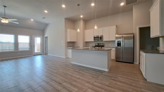 Building Photo - 13196 Zion Dr