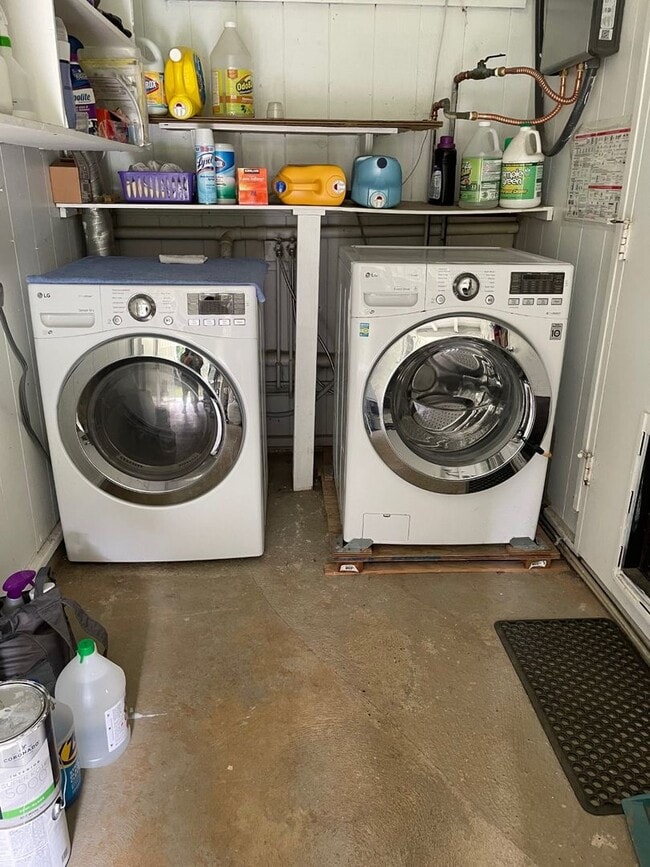 Building Photo - l3817g