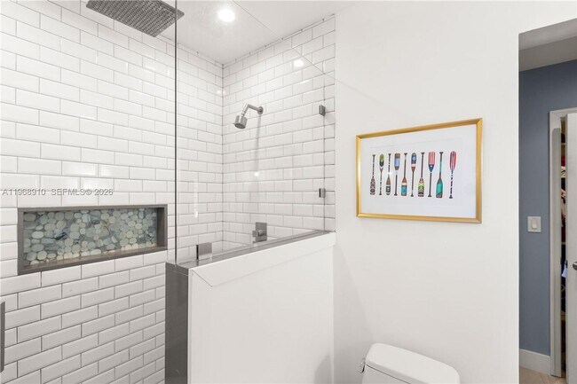 Building Photo - 17341 SW 74th Ave