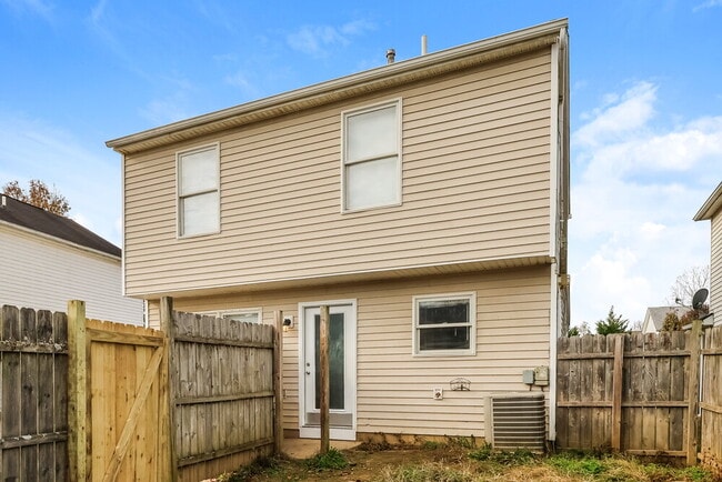 Building Photo - 6220 Maravian Dr