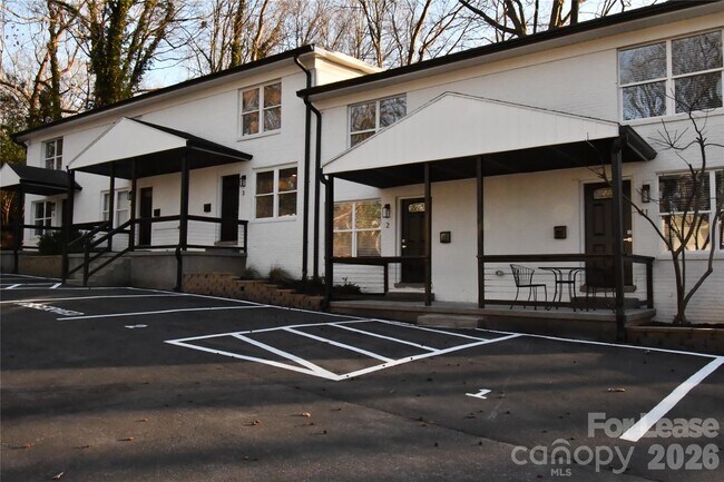 Building Photo - 1816 N McDowell St