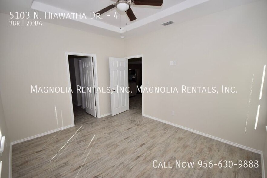 Building Photo - 5103 N Hiawatha Dr