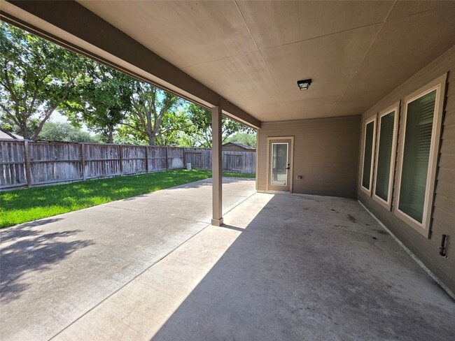 Building Photo - 4427 Garden Ridge Ct