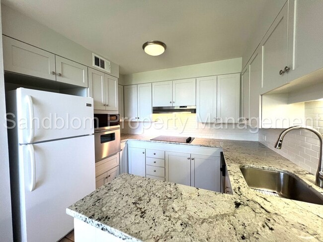 Building Photo - For Lease | Riverside Condo | Available Now!