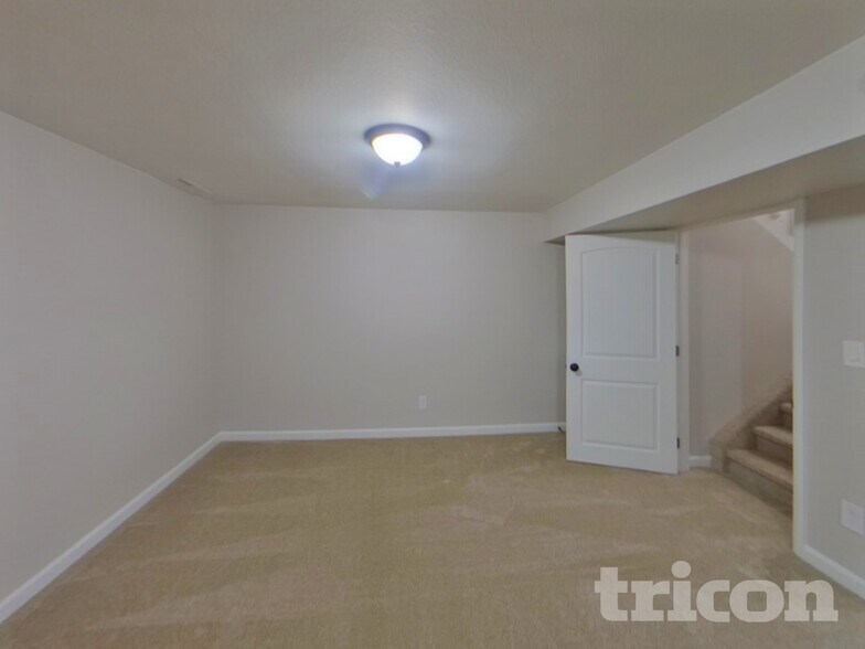 Building Photo - 4080 Candea Ct