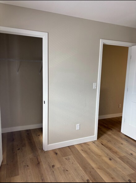 Building Photo - 1068 Mace Rd