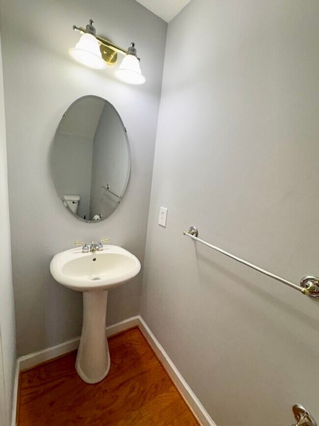 Building Photo - 645 Whetstone Glen St