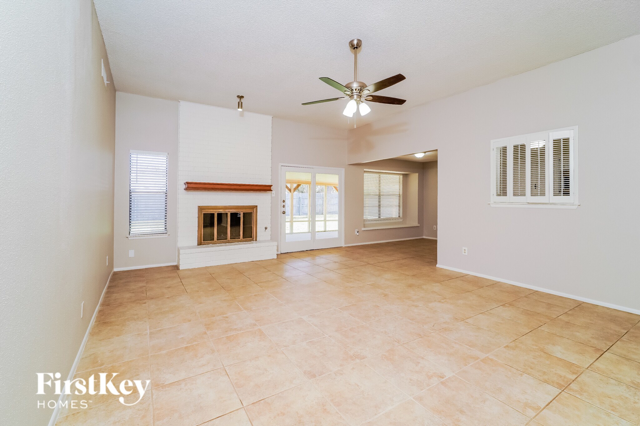 Building Photo - 1702 Jay Schellman St