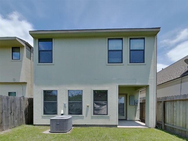 Building Photo - 1819 Jara Court