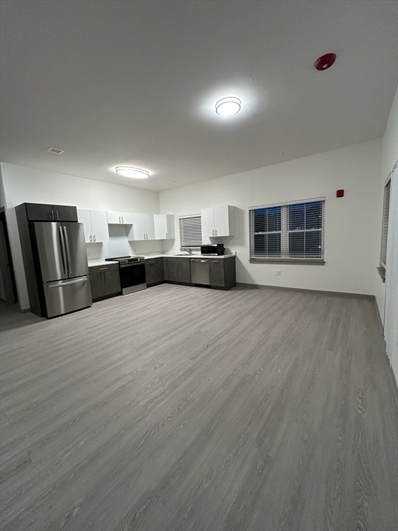 Building Photo - 626 Main St