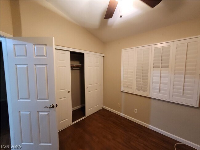 Building Photo - 2458 Color Canyon Way
