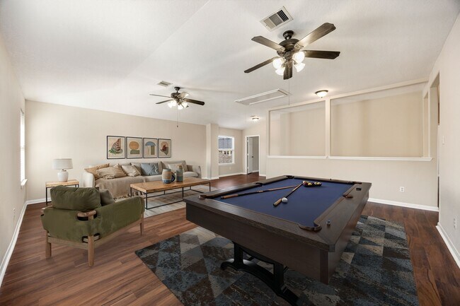 Building Photo - 10427 Lyndon Meadows Dr