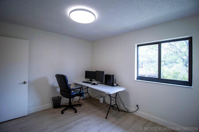 Building Photo - 3810 NW 23rd Ct