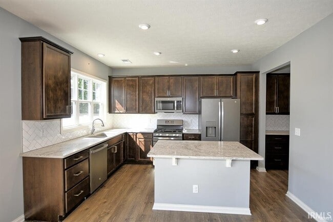 Building Photo - 11134 Ensle Dr