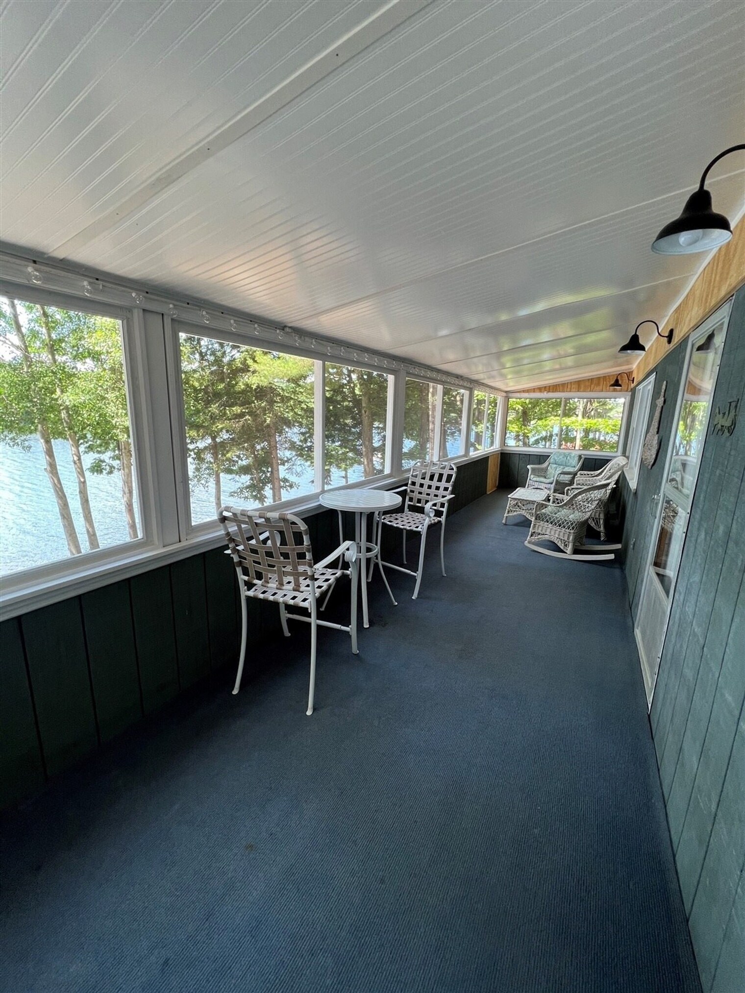 Building Photo - 94 Harbor Rd