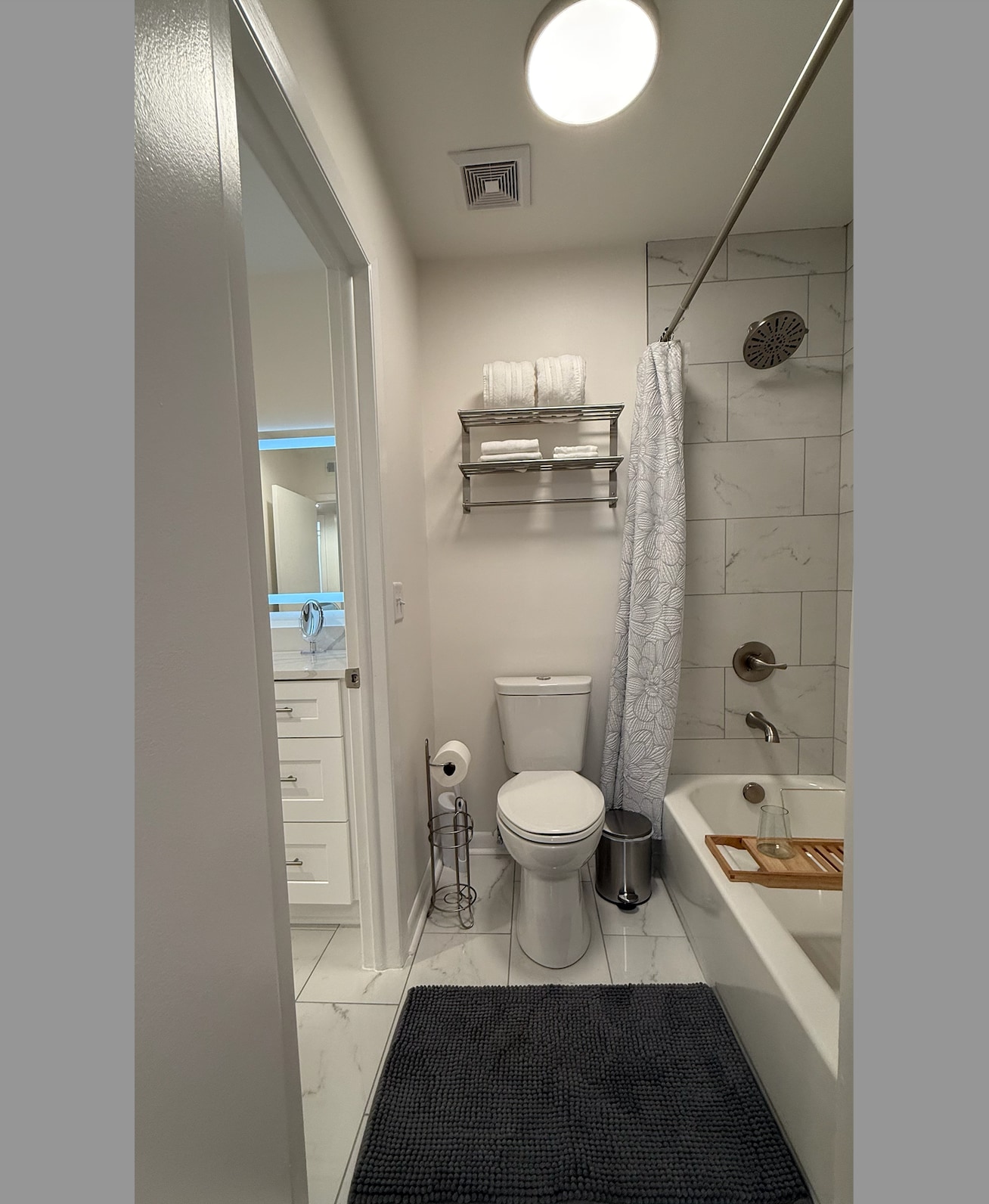 Bathroom - 515 Basswood Ave