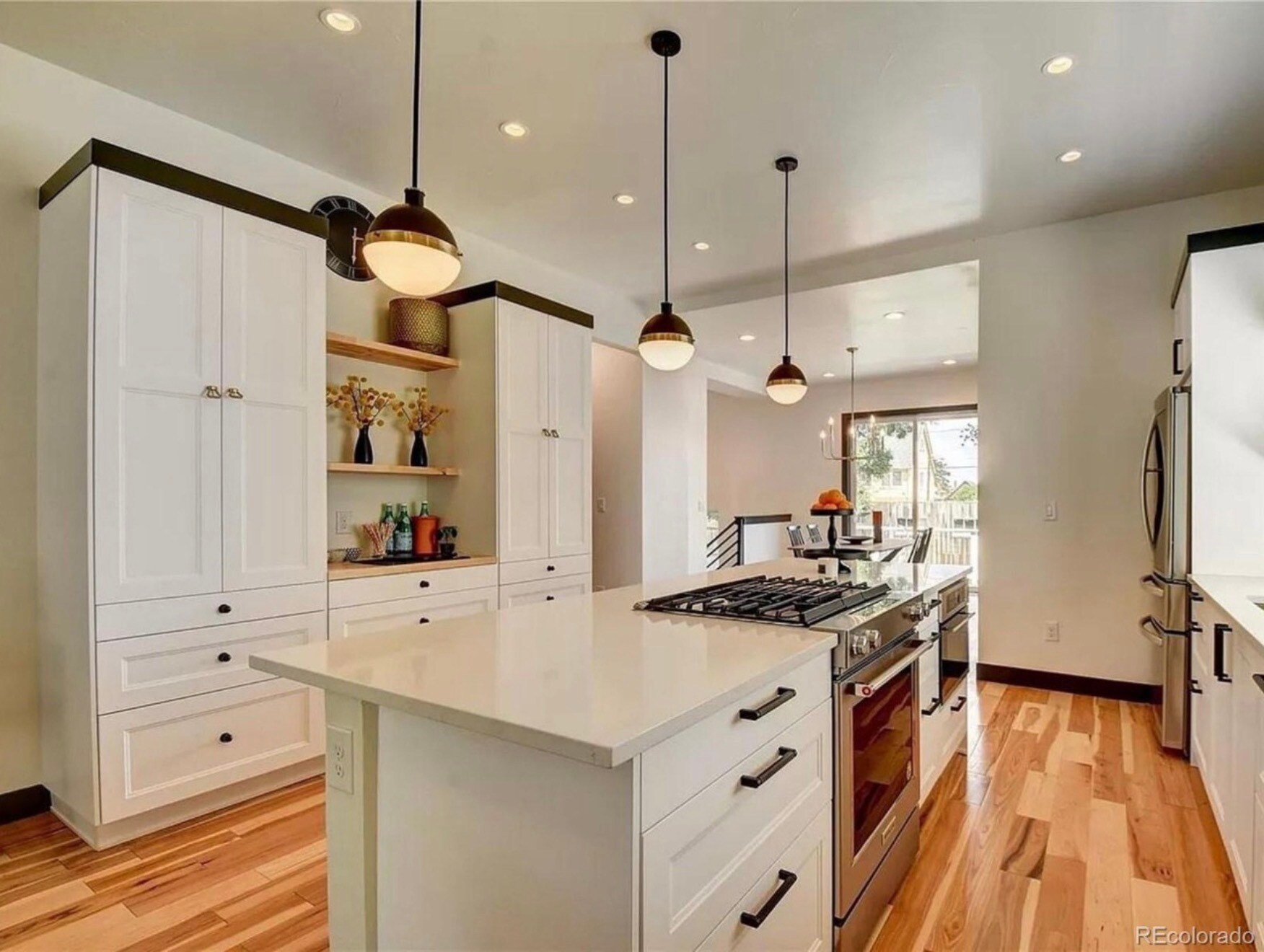 Building Photo - 2126 Grove St