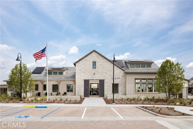 Building Photo - 31567 Willowood Way